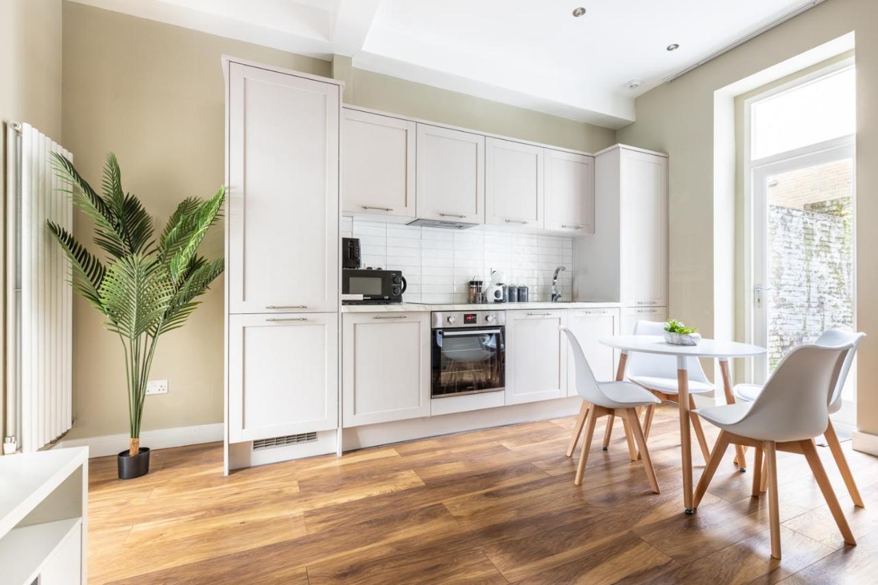 Апартаменты Modern 2Bd Flat In Camden Town Лондон Экстерьер фото